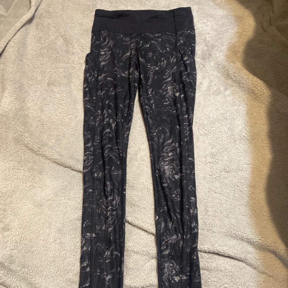 Lululemon leggings size 2